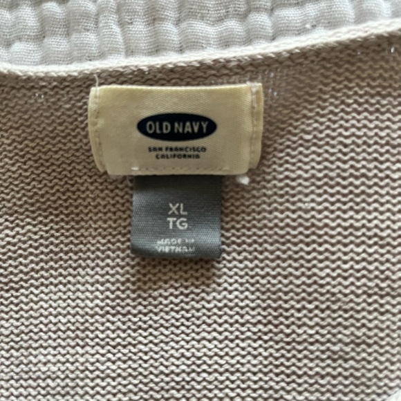 Old Navy V-Neck Taupe Long Sleeve Sweater - Picture 4 of 4